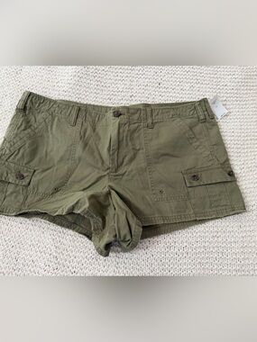 GAP Olive Green Utility shorts NWT